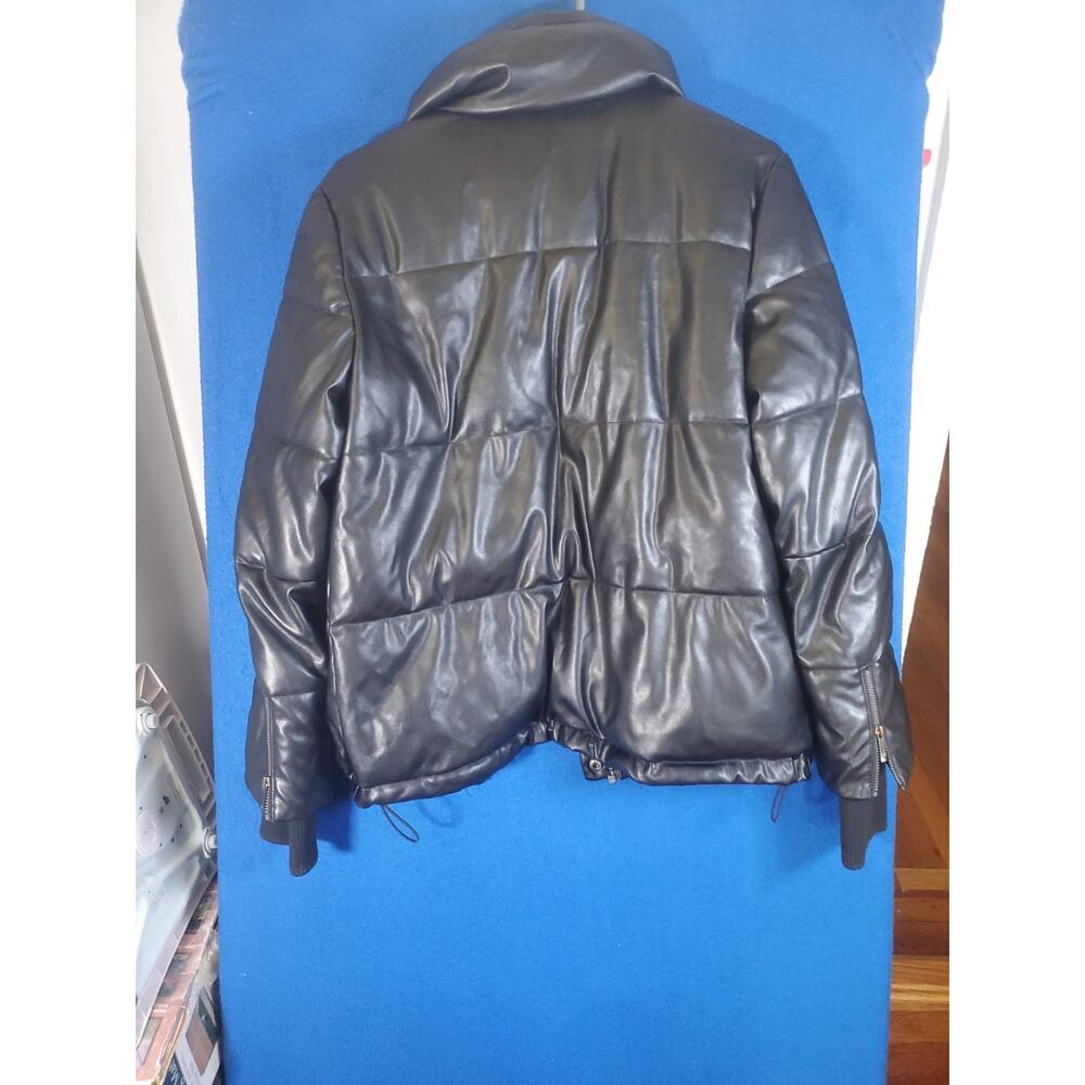 BCBGMAXAZRIA Black Faux Leather Puffer Jacket Womens Small Quilted Winter Coat - Picture 16 of 16